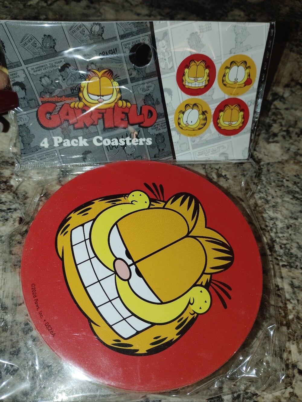 Garfield Red Round Coaster Set - 4 Pack New - Picture 2 of 3